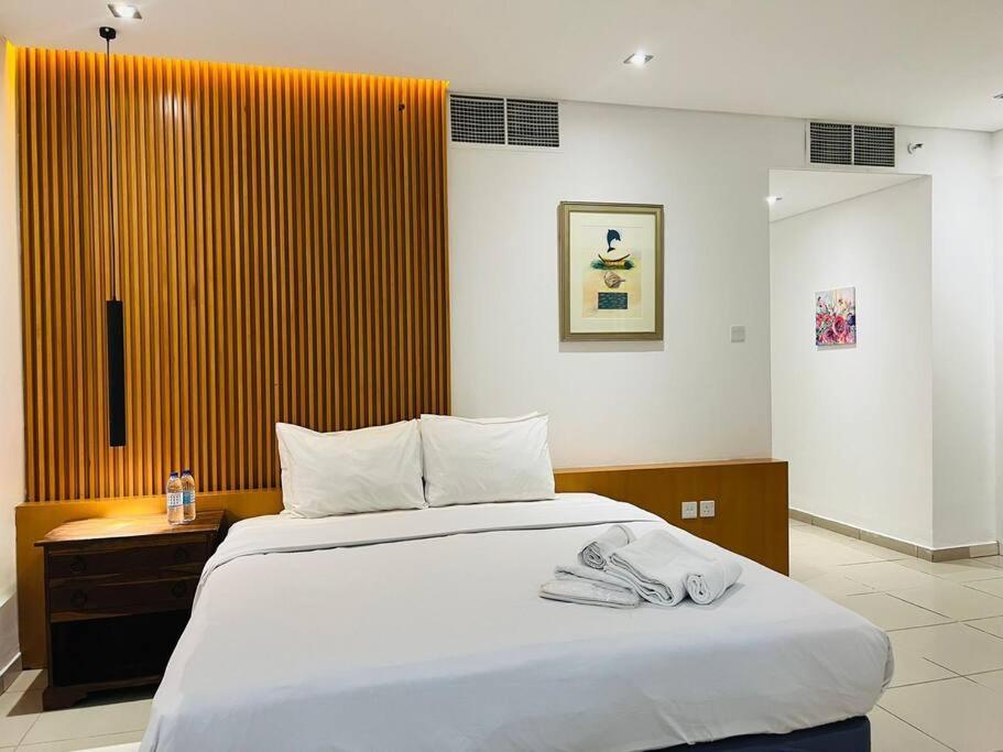 High Floor With City Skyline & Burj Khalifa View 3 Bedroom Unit Marina Dubai Ngoại thất bức ảnh