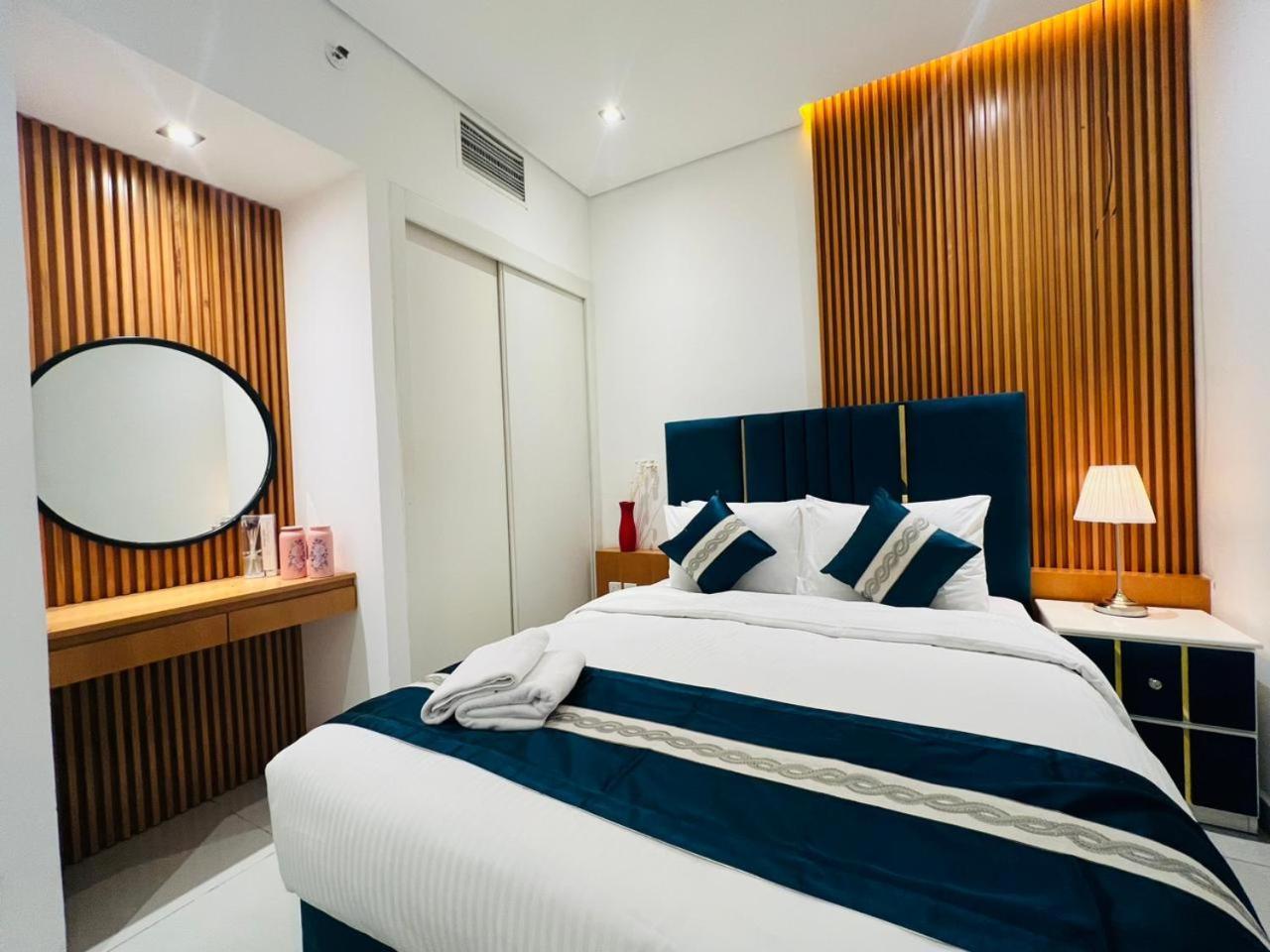 High Floor With City Skyline & Burj Khalifa View 3 Bedroom Unit Marina Dubai Ngoại thất bức ảnh