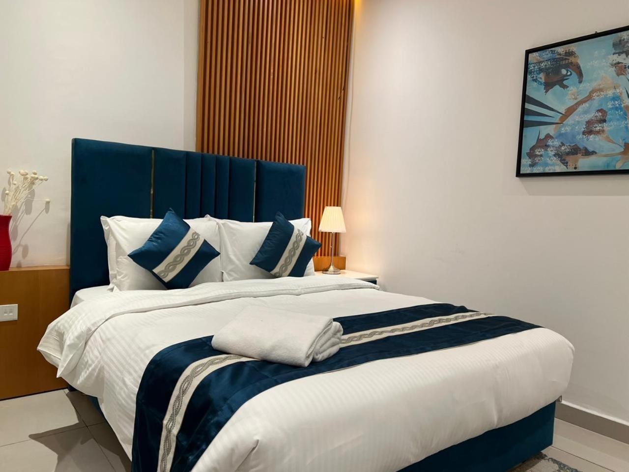 High Floor With City Skyline & Burj Khalifa View 3 Bedroom Unit Marina Dubai Ngoại thất bức ảnh