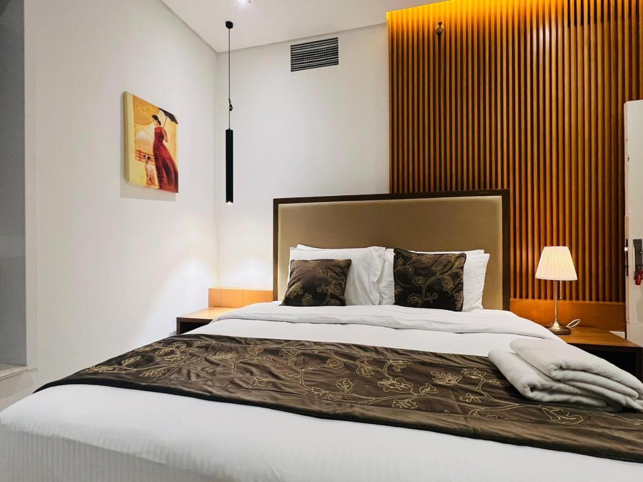 High Floor With City Skyline & Burj Khalifa View 3 Bedroom Unit Marina Dubai Ngoại thất bức ảnh
